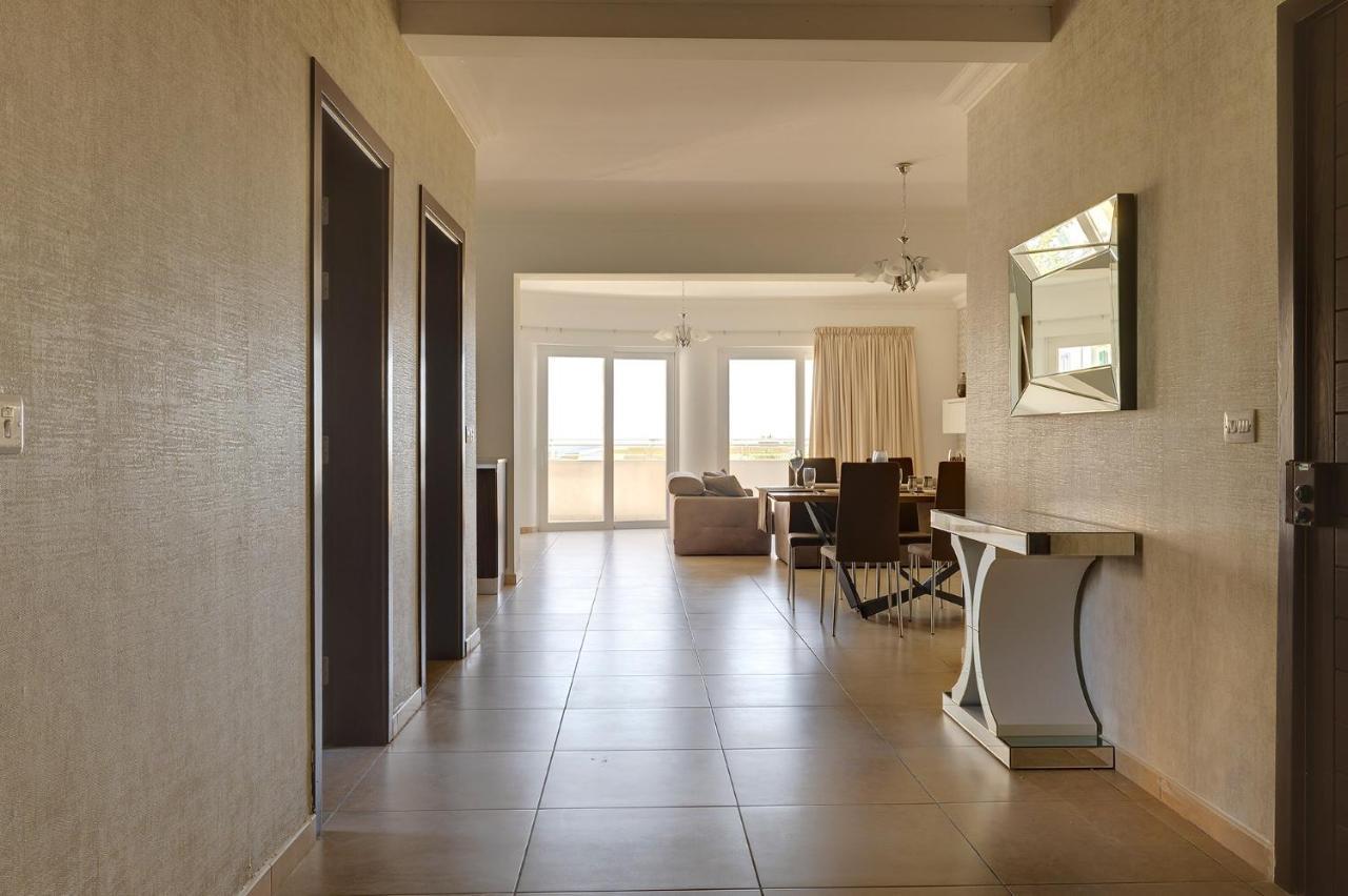 Seafront Lux Apart Inc Pool, Upmarket Area สลีมา ภายนอก รูปภาพ